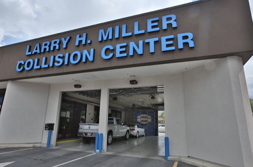 Auto Repair Shop «Larry H Miller Collision Center Murray», reviews and photos, 5749 State St, Murray, UT 84107, USA