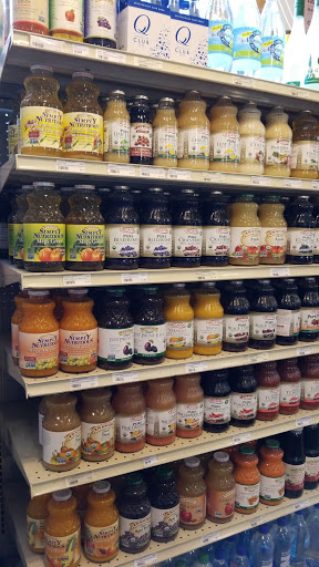 Health Food Store «Vineyard Grocer», reviews and photos, 294 State Rd, Vineyard Haven, MA 02568, USA