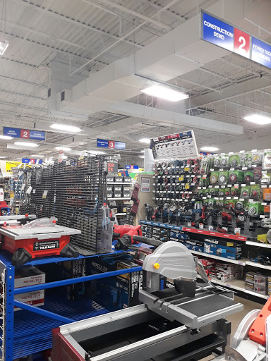Hardware Store «Harbor Freight Tools», reviews and photos, 4600 Stadium Dr, Kalamazoo, MI 49008, USA