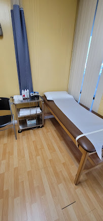 Elite Health & Rehabilitation Center Medical & Chiropractic - Photo 5 - Car repair in West Covina, CA, West Covina