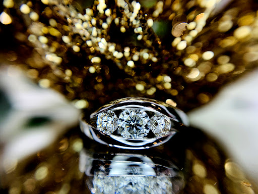 Jewelry Store «Pearce Jewelers», reviews and photos, 41 Glen Rd, West Lebanon, NH 03784, USA