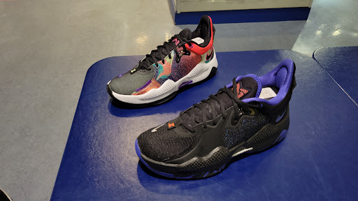 Shoe Store «Champs Sports», reviews and photos, 6600 Topanga Canyon Blvd, Canoga Park, CA 91303, USA