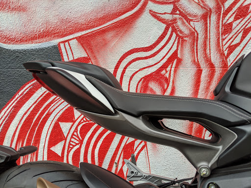 Motorcycle Dealer «Munroe Motors», reviews and photos, 412 Valencia St, San Francisco, CA 94103, USA