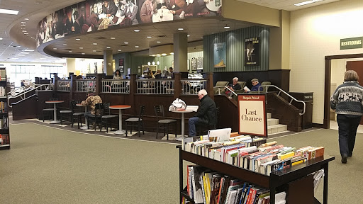 Book Store «Barnes & Noble», reviews and photos, 3800 State Rd #180, La Crosse, WI 54601, USA