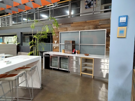 Used Car Dealer «Carbiz», reviews and photos, 6001 Reisterstown Rd, Baltimore, MD 21215, USA