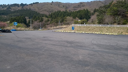 山鳥渡し駐車場