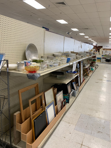 Hardware Store «Habitat for Humanity ReStore», reviews and photos, 4044 Taylorsville Rd, Louisville, KY 40220, USA