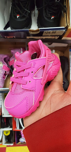 Shoe Store «WSS», reviews and photos, 1340 N Azusa Ave, Covina, CA 91722, USA