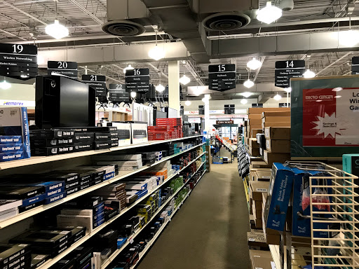Electronics Store «Micro Center», reviews and photos, 550 Lancaster Ave, St Davids, PA 19087, USA