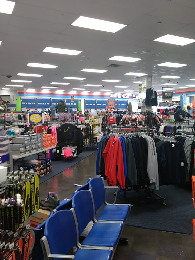 Sporting Goods Store «Big 5 Sporting Goods - Olympia», reviews and photos, 909 Cooper Point Rd SW, Olympia, WA 98502, USA