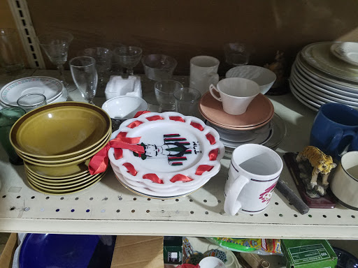 Thrift Store «Sun Rise Thrift Store», reviews and photos, 1880 S Havana St, Aurora, CO 80012, USA