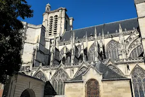 Cathédrale Saint-Pierre Saint-Paul image
