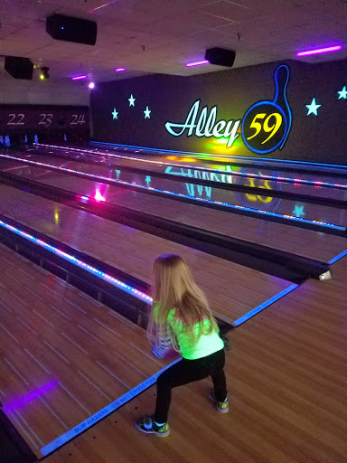 Bowling Alley «Alley 59 Bowling Center», reviews and photos, 44925 N Groesbeck Hwy, Charter Twp of Clinton, MI 48036, USA