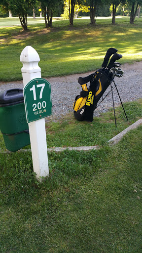Golf Course «Middleton Golf Course», reviews and photos, 105 S Main St, Middleton, MA 01949, USA