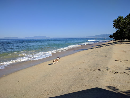 Quimixto beach