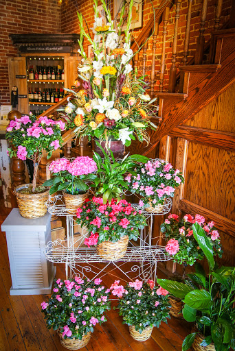 Florist «Foothill Flowers», reviews and photos, 102 W Main St, Grass Valley, CA 95945, USA