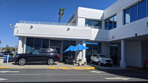 Lincoln dealer Oceanside