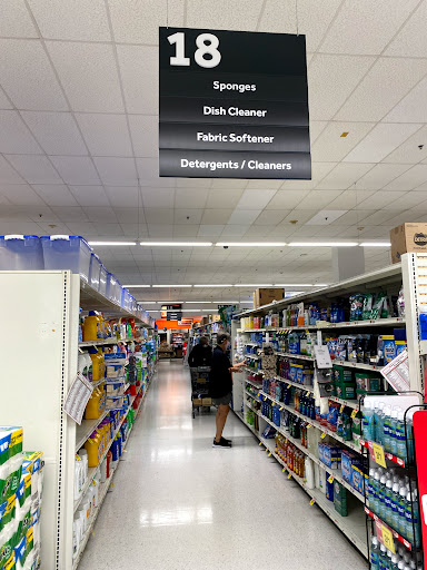 Grocery Store «Stop & Shop», reviews and photos, 154 Westchester Ave, White Plains, NY 10604, USA