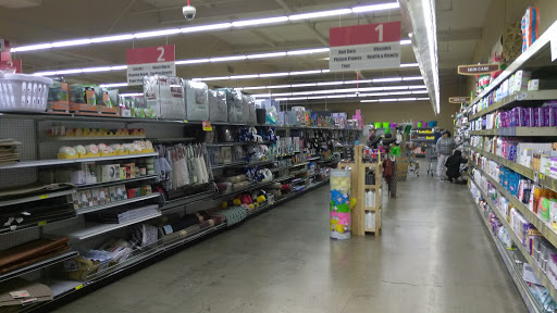 Grocery Store «Grocery Outlet Bargain Market», reviews and photos, 2801 Zinfandel Dr, Rancho Cordova, CA 95670, USA