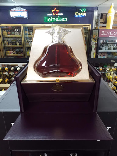 Liquor Store «Empire Package Super Store», reviews and photos, 5420 Peachtree Blvd, Chamblee, GA 30341, USA