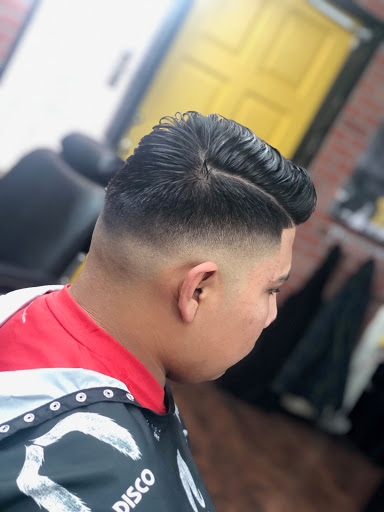 Barber Shop «Royal Fadez Barbershop», reviews and photos, 920 N Arizona Ave #8, Chandler, AZ 85225, USA