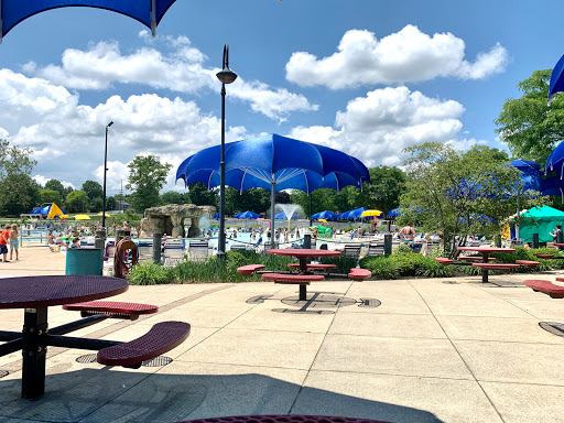 Public Swimming Pool «Water Works Family Aquatic Center», reviews and photos, 2025 Munroe Falls Ave, Cuyahoga Falls, OH 44221, USA