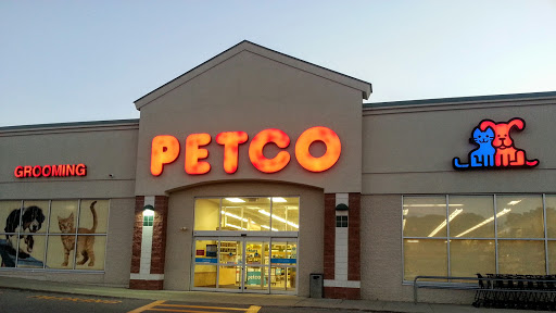 Pet Supply Store «Petco Animal Supplies», reviews and photos, 205 Washington St #11, Hudson, MA 01749, USA