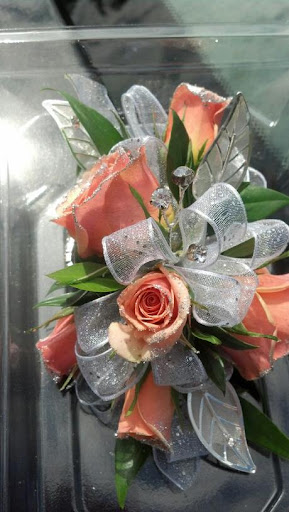 Florist «Wisteria Flower Shoppe, LLC», reviews and photos, 22 E Broadway, Derry, NH 03038, USA