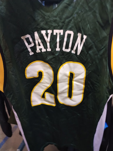 Boutique «Blue, a Goodwill Boutique - Tacoma», reviews and photos, 2520 N Proctor St, Tacoma, WA 98406, USA