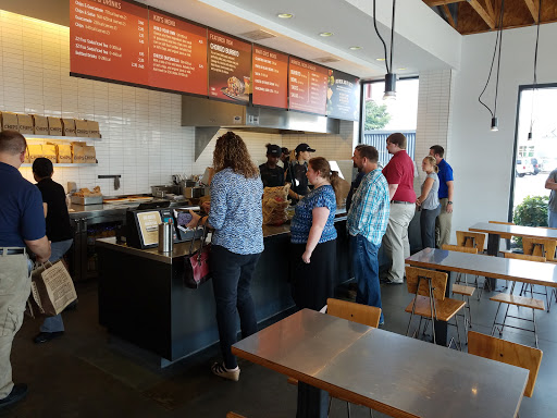 Mexican Restaurant «Chipotle Mexican Grill», reviews and photos, 975 Norland Ave, Chambersburg, PA 17201, USA