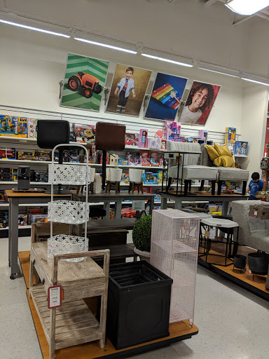 Shopping Mall «Southbury Plaza Shopping Center», reviews and photos, 100 Main St N, Southbury, CT 06488, USA