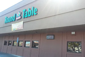 Round Table Pizza image