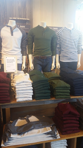 Clothing Store «L.L. Bean», reviews and photos, 340 Legacy Pl, Dedham, MA 02026, USA