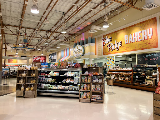 Grocery Store «Lowes Foods of Boone», reviews and photos, 267 New Market Centre, Boone, NC 28607, USA