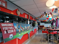 Atmosphère du Brasserie Des Sports Bar restaurant à Bons-en-Chablais - n°3
