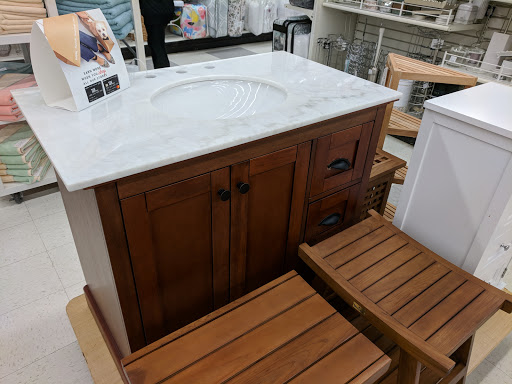 Department Store «T.J. Maxx and HomeGoods», reviews and photos, 7349 Lemont Rd, Downers Grove, IL 60516, USA