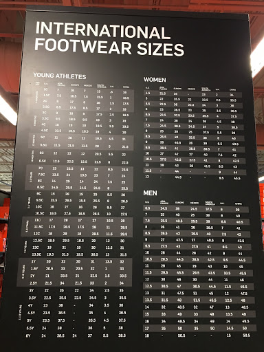 Sporting Goods Store «Nike Factory Store», reviews and photos, 1 Outlet Blvd #600, Wrentham, MA 02093, USA