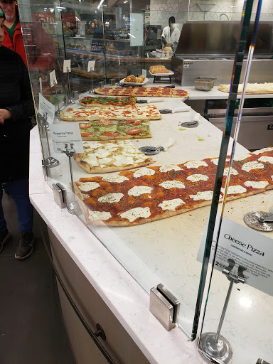 Grocery Store «Whole Foods Market», reviews and photos, 250 7th Ave, New York, NY 10001, USA