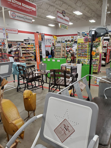 Home Improvement Store «Tractor Supply Co.», reviews and photos, 176 Finley Rd, Belle Vernon, PA 15012, USA