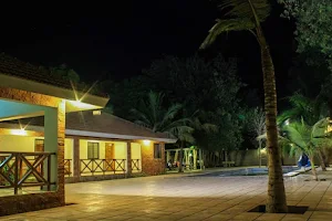 Shamsi Resort Farmhouse شمسی ریزارٹ فارم ہاؤس image