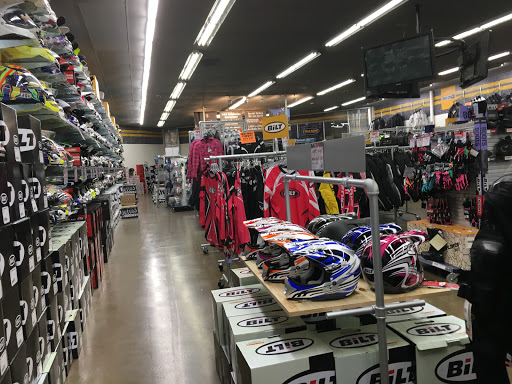 Motorcycle Parts Store «Cycle Gear», reviews and photos, 9128 Marshall Dr, Lenexa, KS 66215, USA