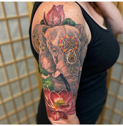 Tattoo Shop «San Antonio Rose Tattoo», reviews and photos, 320 Kitty Hawk Rd, Universal City, TX 78148, USA