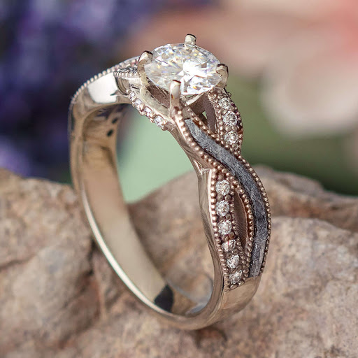 Jewelry Designer «Jewelry by Johan», reviews and photos, 553 Hayward Ave N #200, Oakdale, MN 55128, USA