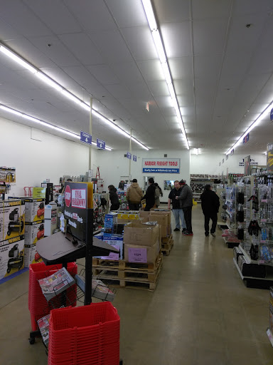 Hardware Store «Harbor Freight Tools», reviews and photos, 1559 Irving Park Rd, Hanover Park, IL 60133, USA