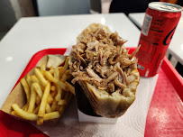 Plats et boissons du Sandwicherie Pacha Kebab Fait maison à Lyon - n°1