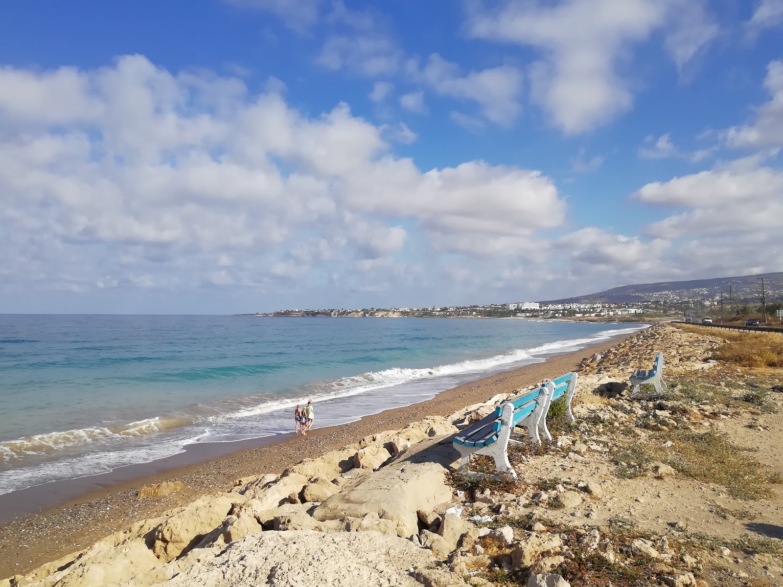 Φωτογραφία του Potima beach με γκρίζα άμμος και βότσαλο επιφάνεια