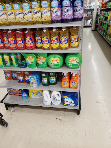 Dollar Store «FAMILY DOLLAR», reviews and photos, 2801 W Broadway, Council Bluffs, IA 51501, USA