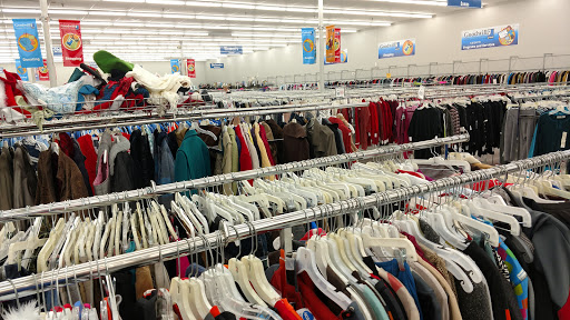 Thrift Store «Beechmont Goodwill Store», reviews and photos, 4051 Commercial Blvd, Cincinnati, OH 45245, USA