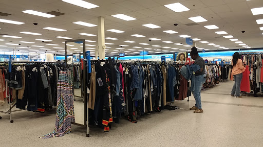 Clothing Store «Ross Dress for Less», reviews and photos, 2936 Interstate 45 N, Conroe, TX 77303, USA