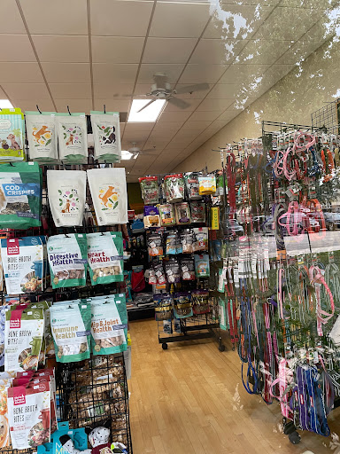 Pet Supply Store «EarthWise Pet Supply», reviews and photos, 6668 Thomasville Rd, Tallahassee, FL 32312, USA